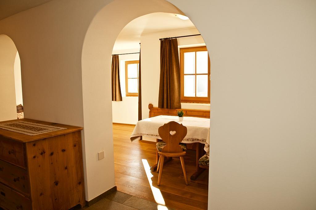 Putzerhof Aparthotel Funes  Ngoại thất bức ảnh